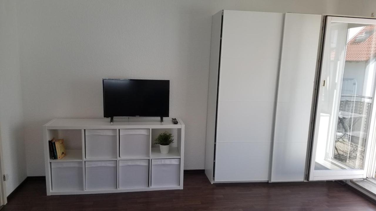 Ferien- Und Businessapartment I Modern Mit Wlan Und Parkplatz Nahe Zentrum, Automobil- Und Tech-Firmen, Messe 레닝겐 외부 사진
